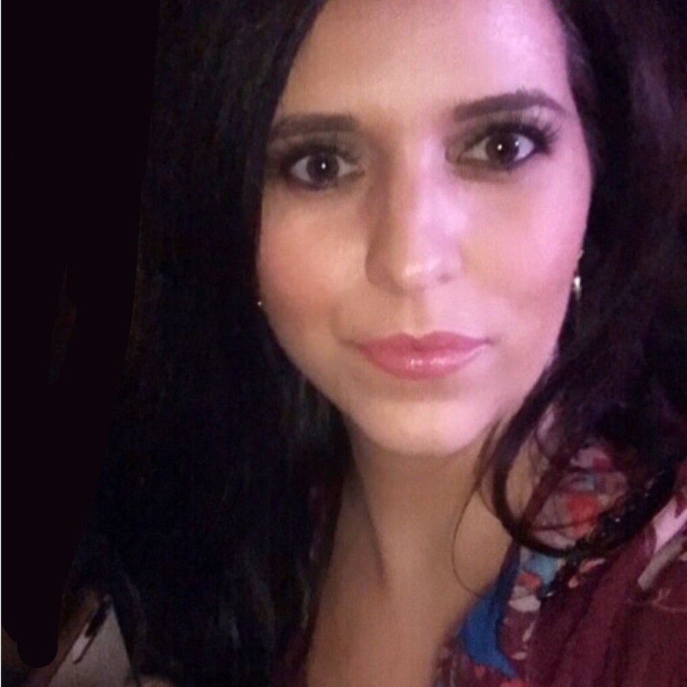 Meet your Posher, Jennifer